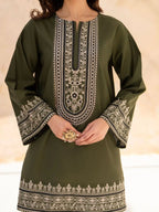 Verdant Grace – Premium Lawn 3 Piece Suit