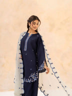 Perwaz – Navy Blue Embroidered 3 Piece Suit with Organza Dupatta | EZNO