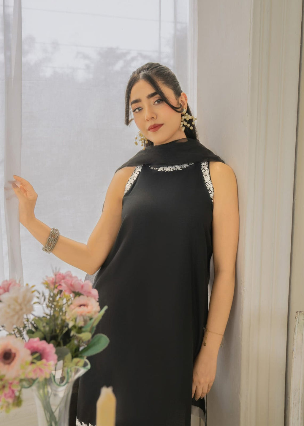 Black silk short shirt with embroidered neckline sleeves and daman Black Royal