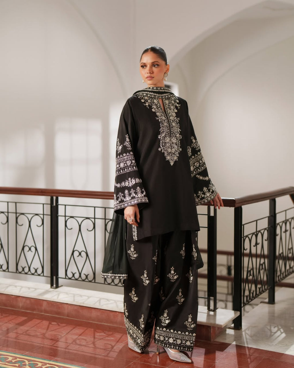 Nayra embroidered 3 piece suit with embroidered dupatta by Ezno