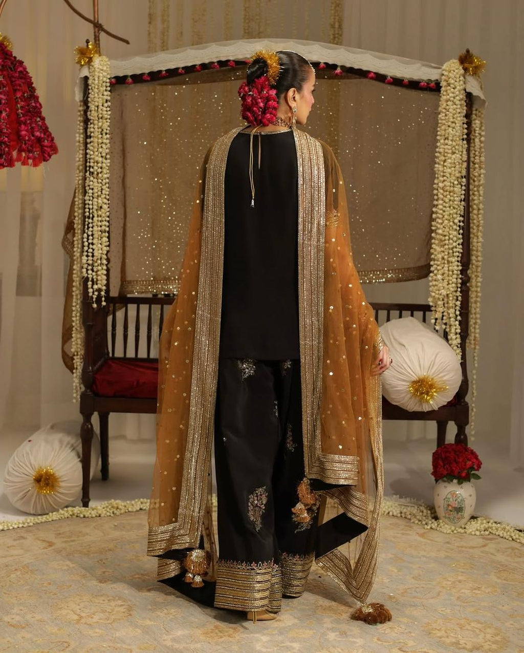Black raw silk trousers with floral embroidery Zayra suit