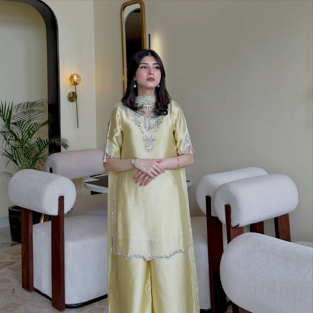LIGHT YELLOW