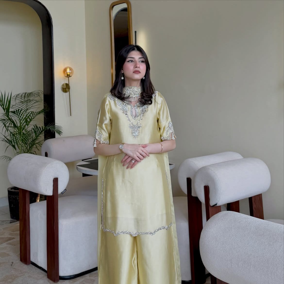 LIGHT YELLOW